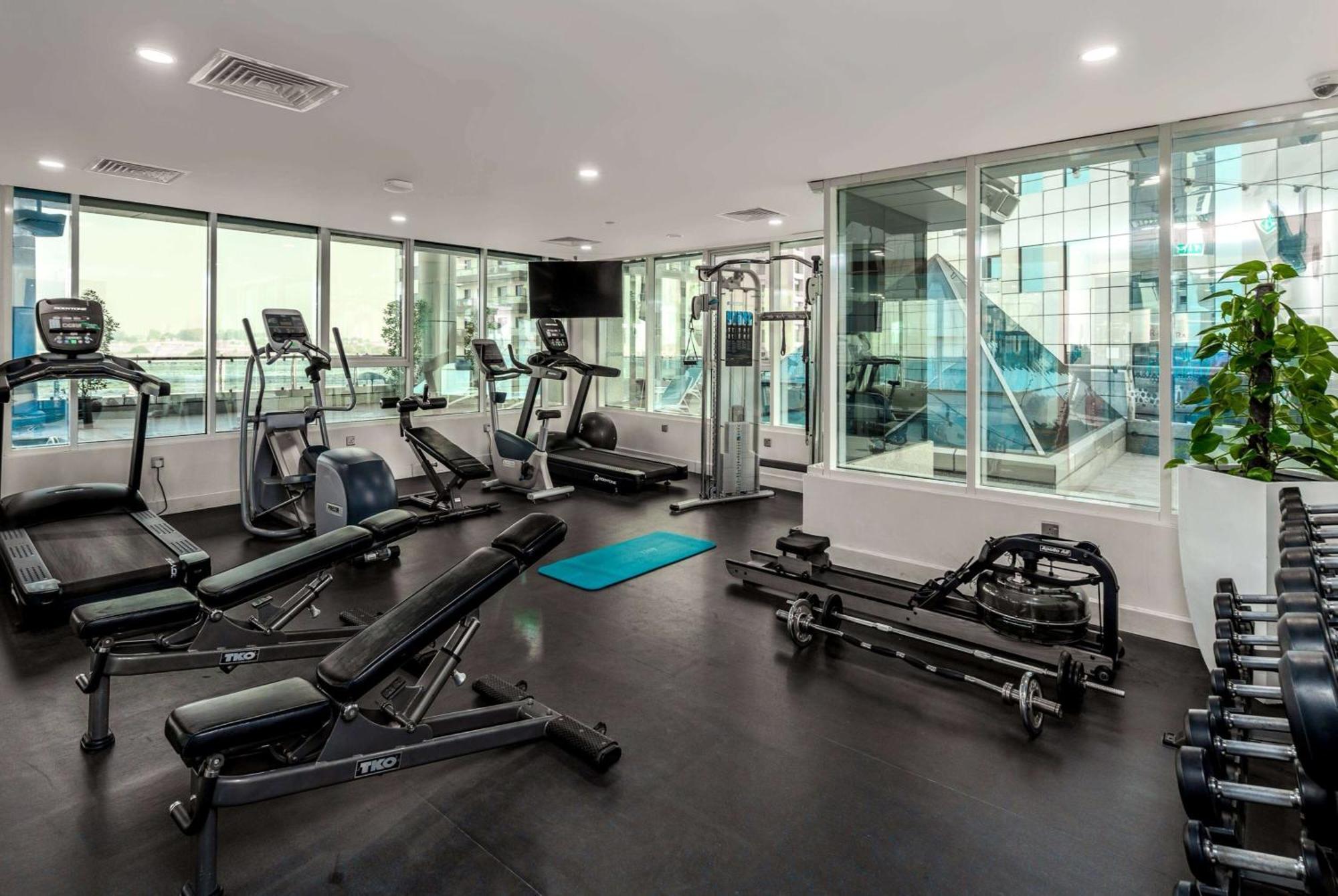 Ramada By Wyndham Dubai Barsha Heights Hotel Exterior photo