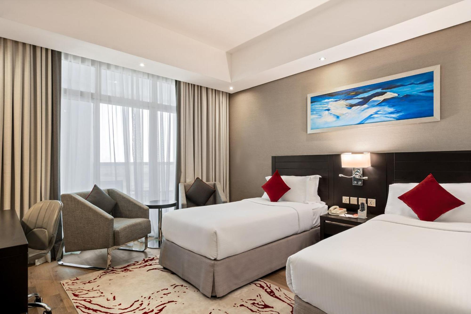 Ramada By Wyndham Dubai Barsha Heights Hotel Exterior photo