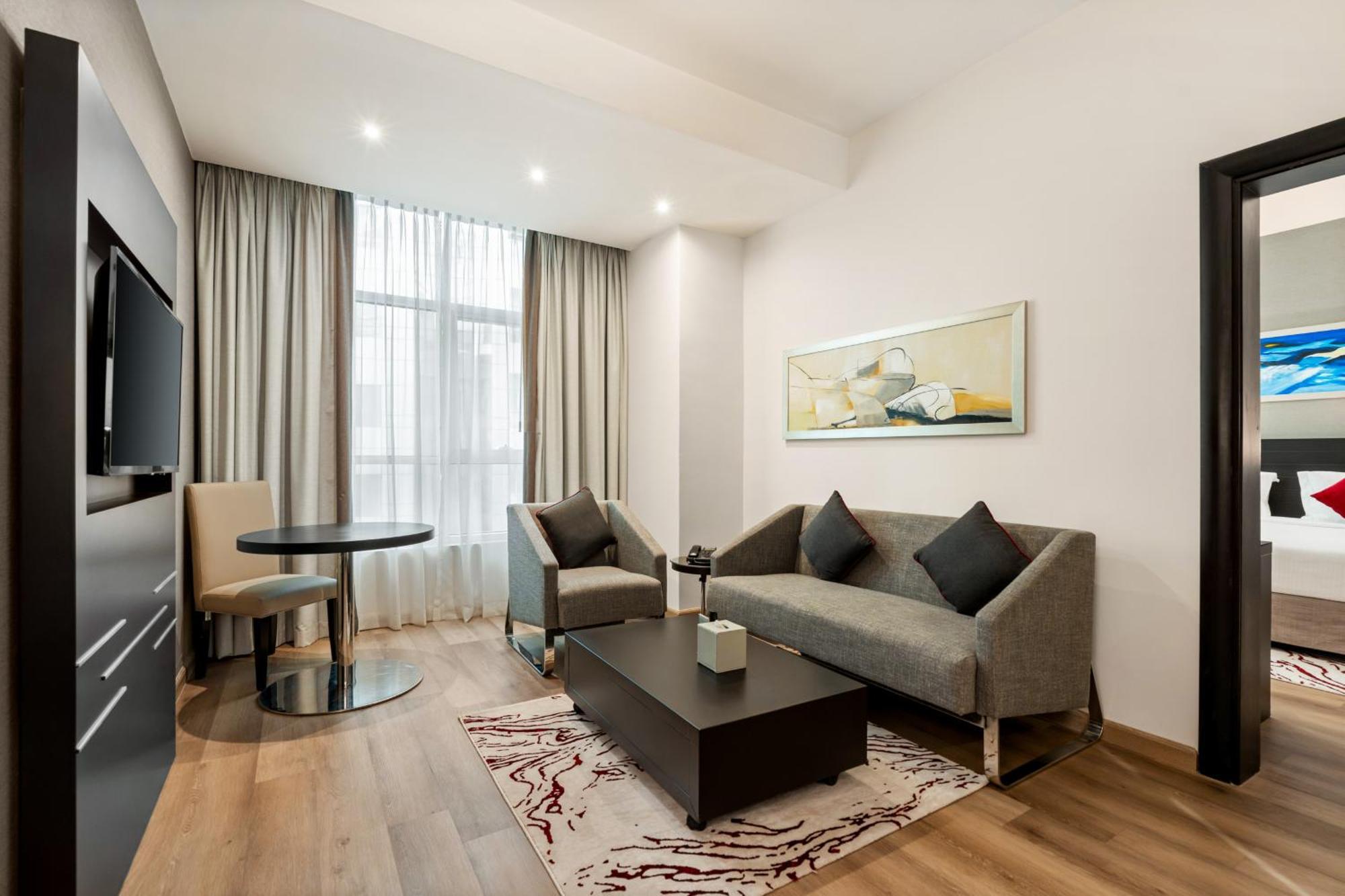 Ramada By Wyndham Dubai Barsha Heights Hotel Exterior photo