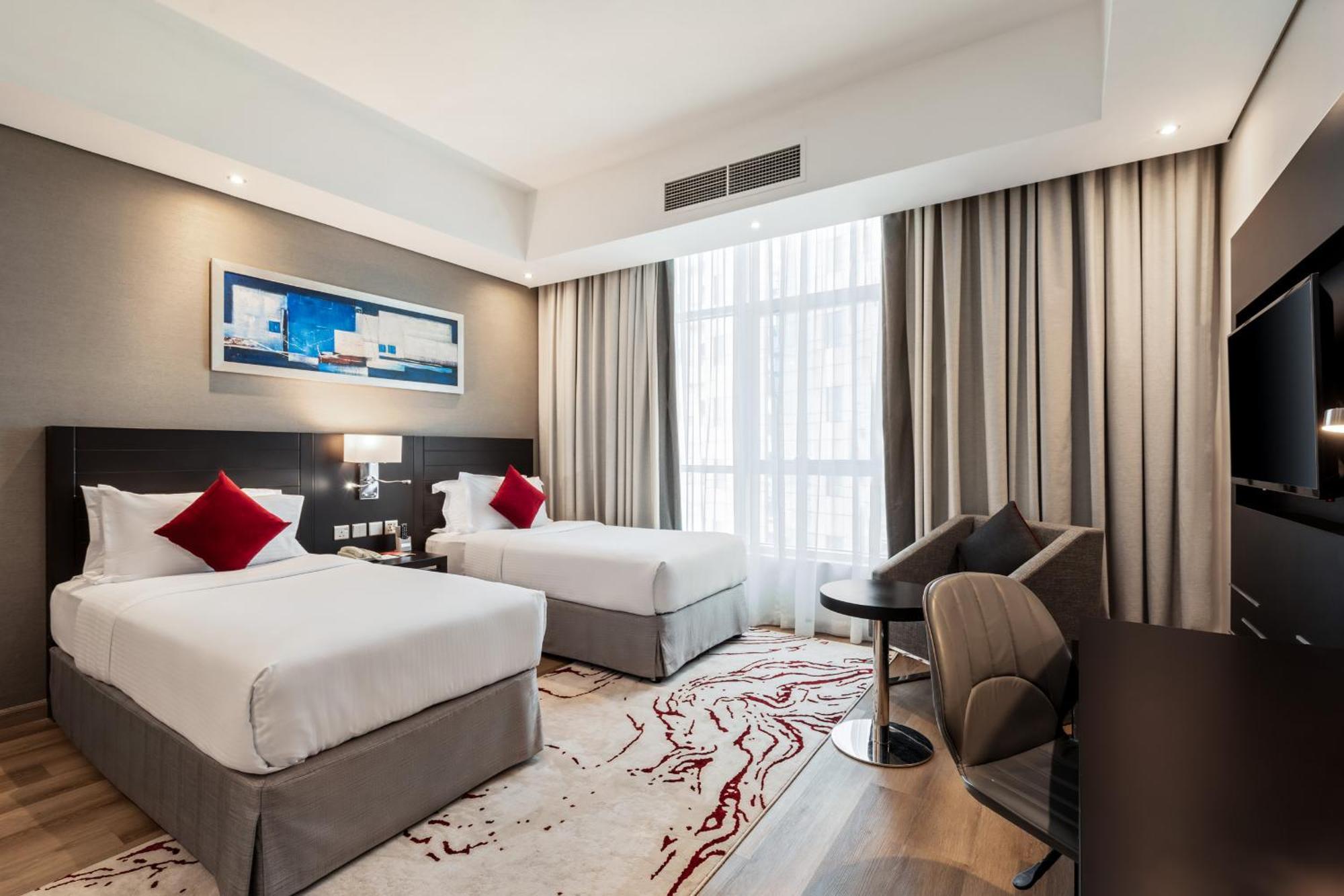Ramada By Wyndham Dubai Barsha Heights Hotel Exterior photo